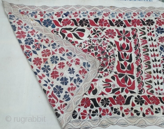 Kantha Quilted and embroidered cotton kantha Probably From East Bengal(Bangladesh) region, India.C.1900. Its size is 110cmX180cm. Very Good Condition(20200213_143915).
              