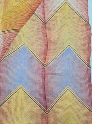 Very Rare Panch Rangi (Five Different Colors ) Lahariya Dupatta (Odhani) Wave Design with Multi-Design, 
Lahariya Tie and Dye Mothara Dupatta on the Muslin Cotton, from Shekhawati District of Rajasthan. India.

C.1850-1875

Its size  ...