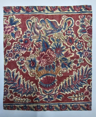 Palampore Floral Chintz Kalamkari , Hand-Drawn Mordant-And Resist-Dyed Cotton, From Coromandel Coast South India. India.

C.1825 - 1850.

Exported to the European Markets.

Its size is 27cmX32cm (20240213_201123).        