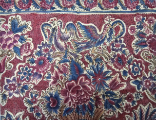 Palampore Floral Chintz Kalamkari , Hand-Drawn Mordant-And Resist-Dyed Cotton, From Coromandel Coast South India. India.

C.1825 - 1850.

Exported to the European Markets.

Its size is 27cmX32cm (20240213_201123).        