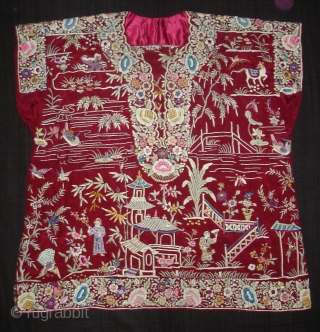 Cheena-Cheeni no Jhablo,Parsi Jhabla(Blouse)From Surat Gujarat India.This kind of Jhabla's were embroidered by Chinese artisans in the town of Surat in Gujarat for the Parsi women of that region.The Parsi's are a  ...