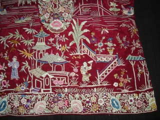 Cheena-Cheeni no Jhablo,Parsi Jhabla(Blouse)From Surat Gujarat India.This kind of Jhabla's were embroidered by Chinese artisans in the town of Surat in Gujarat for the Parsi women of that region.The Parsi's are a  ...