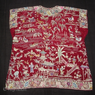 Cheena-Cheeni no Jhablo,Parsi Jhabla(Blouse)From Surat Gujarat India.This kind of Jhabla's were embroidered by Chinese artisans in the town of Surat in Gujarat for the Parsi women of that region.The Parsi's are a  ...