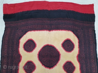 Ceremonial Tie and Dye Odhani known as Kumbhi,Tie and Dye Work on the Gajji-Silk From Kutch Region of Gujarat, India. c.1900. Its size is 150cmX180cm. This were Traditionally used mainly by Muslim  ...