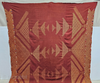 Chope Phulkari - womens wedding shawl.

This is a special type of wedding phulkari known as a chope, characterized by its large size and the use of a stepped double running stitch that  ...