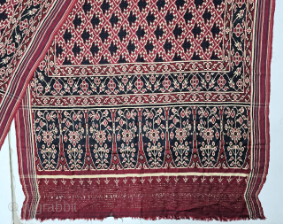 An Rare And Unusual Tran-phul-bhat Patola Saree , Silk Double Ikat. Probably Patan Gujarat. India. 

This Patola known as Tran-phul-bhat (three flowers design).

This Patola is one of the most Rare designs and  ...