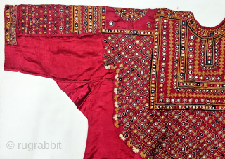 Abha (Abho) Of Fine Embroidery from the Syed Community of Banni District Kutch Gujarat. India. India. Silk Embroidered with Silk Threads, Tiny Mirror-Glass Discs(20250220_162523).         
