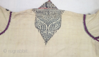 Choga (Coat) Kani Jamawar and Embroidery with keri butis From Kashmir, India. c.1900.
Its Size L-100cm, Round-134cm,Sleeve-19cmX63cm(DSC07527).                 