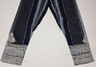 Indigo Blue African Tribal Trouser (Ejar) From Africa, Its Silk Embroidery on Natural Colour , Indigo Blue Cotton Stripes.

C.1875-1900.

Its size is L-98cm,W-120cm (20230306_163634).          