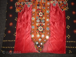 Embroidered Blouse-Front(Gaj)Umrani Jat Group,From Jamali Shah Village,Sindh Provision of Pakistan.Early 19th century.Tie-Dye Cotton,Red silk lined with cotton,silk embroidery with mirrors(DSC04122).             