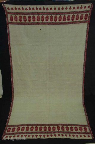 Floral Block Printed Cotton Odhana From Nakhatrana,District of Kutch,Gujarat,India.Its size is 140X270cm.Condition some very small holes.Its Rare piece of Odhana(DSC01756 New).            