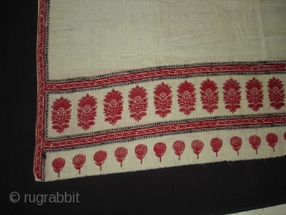 Floral Block Printed Cotton Odhana From Nakhatrana,District of Kutch,Gujarat,India.Its size is 140X270cm.Condition some very small holes.Its Rare piece of Odhana(DSC01756 New).            