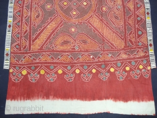 Single Bandh Tie and Dye Odhani From Shekhawati District of Rajasthan. India.Its Very rare Single Bandh Tie and Dye Odhani. Natural Colours On the Khadi Cotton.C.1900.Its size is 135CmX190cm(DSC04988).
    