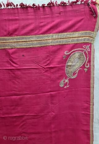 A Very Fine Paithani Plain Weave Dupatta, Its characterised by borders of an oblique Paisley (Ambi)  design,,It’s an Gajji-Silk and zari weave Dupatta,  This type of Dupatta is named after the Paithan  ...