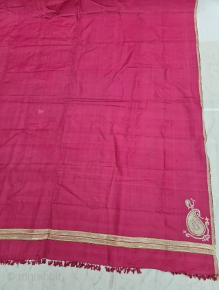 A Very Fine Paithani Plain Weave Dupatta, Its characterised by borders of an oblique Paisley (Ambi)  design,,It’s an Gajji-Silk and zari weave Dupatta,  This type of Dupatta is named after the Paithan  ...