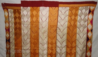 Phulkari From West(Pakistan)Punjab. India.known As Lahariya Design Bagh,With Rare influence of Panch Rangi Side Borders. Handspun cotton plain weave (khaddar) with silk and cotton embroidery.Its size is 115cmX250cm(DSC07878).
     