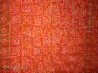 Gharcholu Sari Tie and Dye(Natural Colours)Cotton,From Jamnagar,Gujarat India.Its size is 134cmX424cm(DSC01833 New).                     