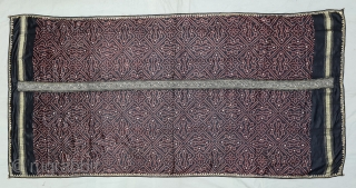 A Very Rare Khoja bandhni (Tie and Dye) Odhani on Gajji-Silk with Real Zari Border,This Particular bandhni is from south Kutch, Kutch Gujarat, India. Its size is 90cmX185cm. C.1850 (20210413_111007).    