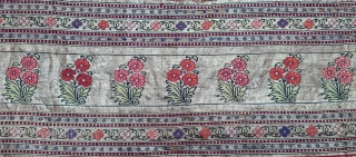 Very Rare Ashavali Floral Large Size Dupatta (Odhana) From Ahmedabad.Gujarat. India.

C.1825-1850.

Silk Woven With Silver-Gilt Badla and Discontinuous Silk-Pattern Weft.

Its size is 180cmX245cm.           
