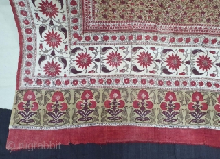 Ceremonial Floral Chintz Kalamkari Hand-Drawn Mordant- And Resist-Dyed Cotton, From Gujarat West India. India. 

C.1800-1825.

Exported to the South-East Asian Market. 

Its size is 135cmX220cm(20201010_150539).
             