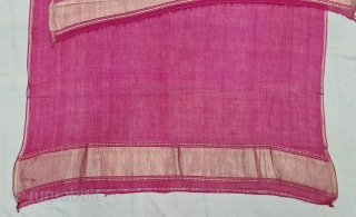 Zari (Real) Brocade Paithani Dupatta, From Maharashtra Region of South India. Fine Muslin Cotton with Real Zari Brocade weaving.

 C.1900. 

Its size is 88cmX258cm(20220424_160256).         