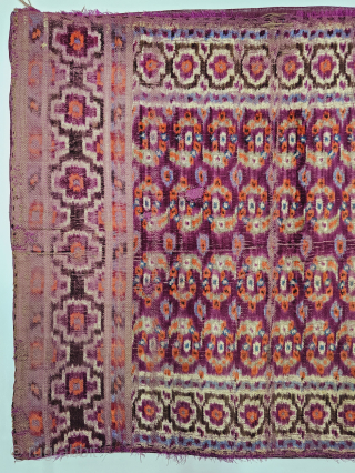 An Rare and Unique Velvet Ikat Hanging From Persia or India. 

C.1875 -1900.

Its size is 45cmX52cm (20240419_160248). Please email me at Kutcharts1@gmail.com           