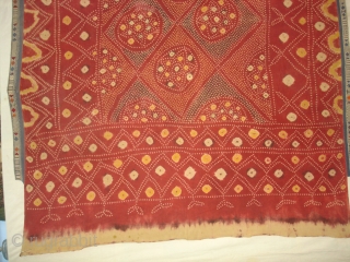 Single Bandh Tie and Dye Odhani From Shekhawati District of Rajasthan. India.Its Very rare Single Bandh Tie and Dye Odhani. Natural Colours On the Khadi Cotton.C.1900.Its size is 145CmX200cm(DSC04960 New).   