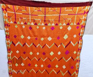 An Unique lehariya Wave Design , Bagh-Phulkari From East (Punjab) India. Floss Silk on Hand Spun Cotton khaddar Cloth.

Late 19th Century.

Its size is 138cmX225cm (20250425_160950).        