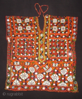 Woman's Tunic(Choli),Meghwar Group,Tharparkar Sindh Area Pakistan.L55 cm,W50 Cm.Silk-thread Embroidery,Lined with Tie and Dye Cotton(DSC09415 New).                  