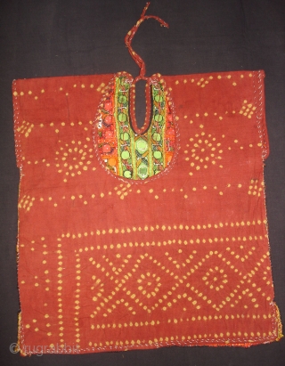 Woman's Tunic(Choli),Meghwar Group,Tharparkar Sindh Area Pakistan.L55 cm,W50 Cm.Silk-thread Embroidery,Lined with Tie and Dye Cotton(DSC09415 New).                  