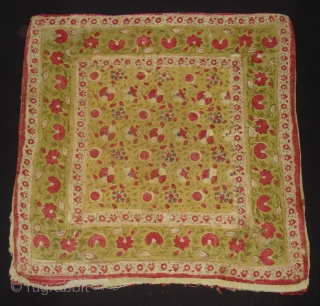 Early Block Print Chakla(Cotton Khadi)From Rajasthan,India.Its size is 72x72cm(DSC09547 New).
                       