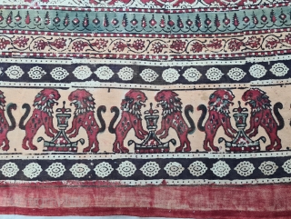 Chintz Kalamkari Wood Block And Hand-Drawn, Mordant- And Resist-Dyed Khadi Cotton, From Gujarat Western Part of India. India.

C.1850-1900.

Exported to the South-East Asian Market. known as Saudagiri Prints

Its size is 130cmX210cm(20210513_162025).   