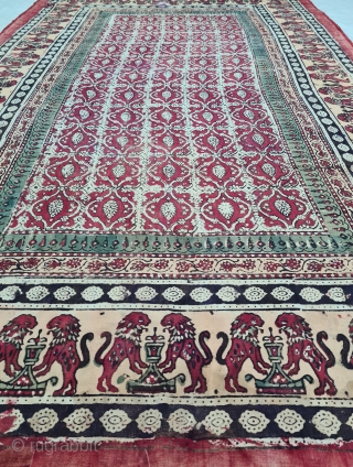 Chintz Kalamkari Wood Block And Hand-Drawn, Mordant- And Resist-Dyed Khadi Cotton, From Gujarat Western Part of India. India.

C.1850-1900.

Exported to the South-East Asian Market. known as Saudagiri Prints

Its size is 130cmX210cm(20210513_162025).   