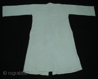 White Vohra Costume(Cotton)from Gujarat India.Made for who offer’s Namaz in mosque.Every Part is quilted inside with Portly thread. Its size,Arm is 70cm,Height is 115cm,Skirt is 135cm. Its very rare piece to find.  ...