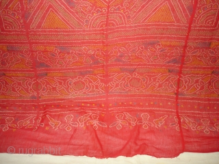 Odhani cotton,Tie and Dye From Rajasthan.India.Its size is 130cmX150cm(DSC04139 New).                       