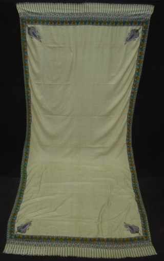 Dorukha Palledar shawl (Pashmina Wool)with Doranga Embroidery From Bengal, India.C.1870.Its size is 130cmX315cm. Good condition(DSC05467 New).                 