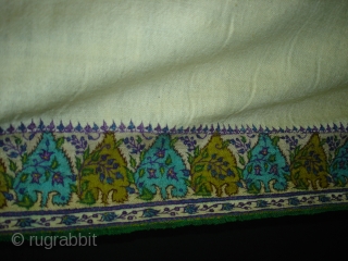 Dorukha Palledar shawl (Pashmina Wool)with Doranga Embroidery From Bengal, India.C.1870.Its size is 130cmX315cm. Good condition(DSC05467 New).                 