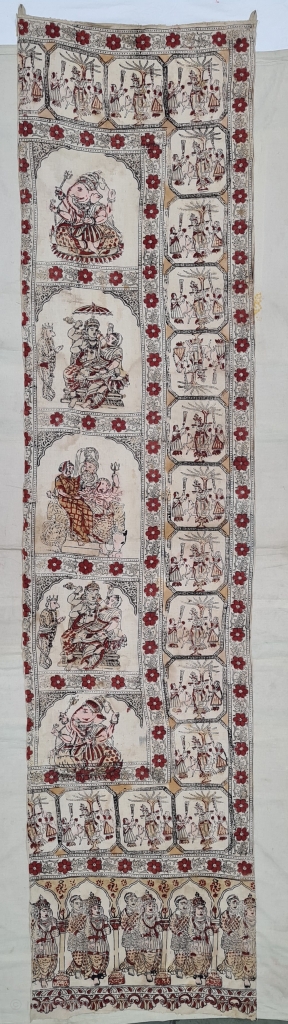 Ceremonial Ramayana And Krishna , Chintz Kalamkari , Hand-Drawn Mordant-And Resist-Dyed Cotton, From Gujarat . India. India. 

 C.1825 -1850.

Exported to the South-East-Asian Market.

Its size is 60cmX255cm(20220623_121333).      