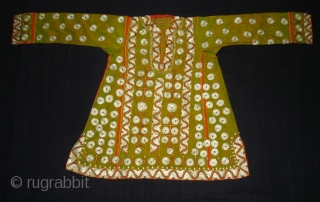 Ceremonial Chamba Costume,From Himachal Pradesh India.Silk ground with flow silk embroidery.Its size is L-74,W-60cm.Condition is good(DSC09911 New).                