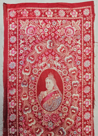 An Rare Queen Victoria Empire Manchester Print Chakla (Wall Hanging) From Manchester England made for the Indian Market. India. Roller Printed on Cotton.


C.1900.

Its size is 32cmX62cm (20240703_164937).      