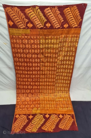 An Rare Design Vari-Da-Bagh (Copper-Color) Phulkari From West(Pakistan) Punjab. India. India. untwisted Floss silk on hand spun Brown cotton ground cloth. 
Early 19th Century. 
Its size is 116cmX245cm (20210714_155641).    