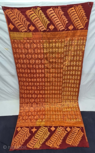 An Rare Design Vari-Da-Bagh (Copper-Color) Phulkari From West(Pakistan) Punjab. India. India. untwisted Floss silk on hand spun Brown cotton ground cloth. 
Early 19th Century. 
Its size is 116cmX245cm (20210714_155641).    