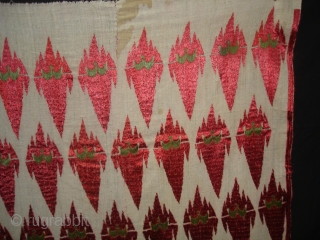 Phulkari From West Punjab.India.Known As KHANJAR THIRMA Bagh.Its size is 118cmX240cm.(DSC02705 New).                     