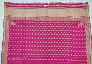 A Very Large Dupatta handwoven fuchsia silk with zari (Real Silver with Gold Polish) from Varanasi, Uttar Pradesh , India. c.1900. Good condition. Its size 175cmX315cm(20200715_152414).
       