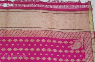 A Very Large Dupatta handwoven fuchsia silk with zari (Real Silver with Gold Polish) from Varanasi, Uttar Pradesh , India. c.1900. Good condition. Its size 175cmX315cm(20200715_152414).
       
