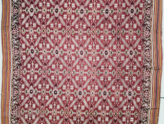 Patola Sari Silk Double ikat.Probably Patan Gujarat. India.

This Patola sari has the type of geometric,non figurative pattern particularly favored by the ismaili Muslim merchant community of the Vohras.And its called Vohra-Gaji-Bhat.(Vohra Type  ...