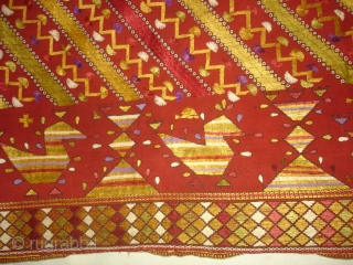 Phulkari From East(Punjab) India.Known Sarpallu Phulkari. Very rare influence of showing Ducks both sides(DSC02714 New).
                  