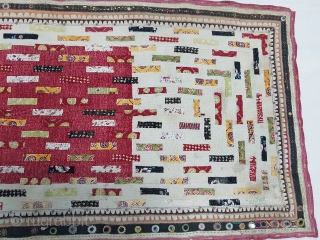 Quilt Embroidered and Printed Patch work,From Dwaraka Region of Saurashtra Gujarat. India.very fine quilted and Patch work.Rare kind of Piece.Its size is 70cmX140cm(160108).
          