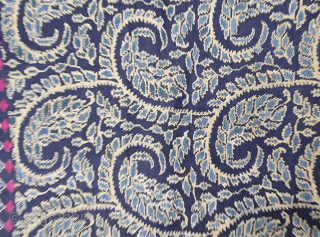 An Rare Floral Design Kani Moon Shawl From Kashmir, India.
C.1835-1850.

Its Size is 172cmx175cm (20240110_132444)                    
