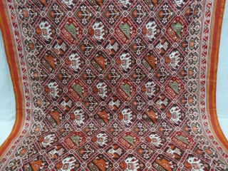 Nari Kunj Patola Saree, Silk Double Ikat, Probably Patan Gujarat. India.This Patola uses one of the rarest designs, known as Nari Kunj Patola. This Patola is showing Nari Kunjar Bhat, Popat Kunjar  ...